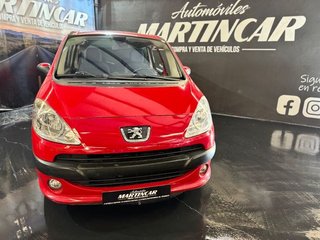 Peugeot 1007 1.4 HDi Dolce (2006)