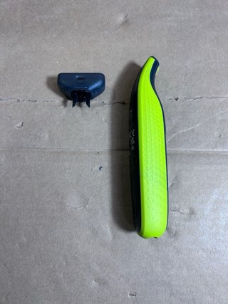 Afeitadora recortadora Philips OneBlade 360 QP2724