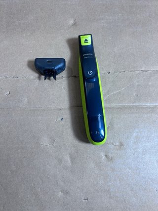 Afeitadora recortadora Philips OneBlade 360 QP2724