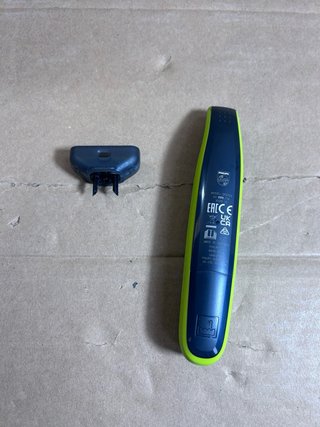 Afeitadora recortadora Philips OneBlade 360 QP2724