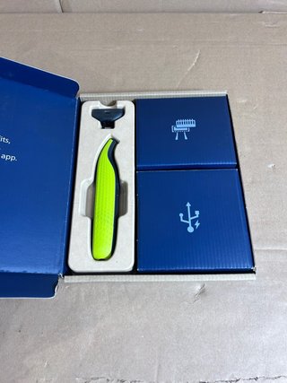 Afeitadora recortadora Philips OneBlade 360 QP2724