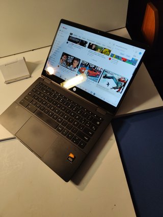 HP portátil táctil 2 en 1 -8GB RAM y SSD 13.3"