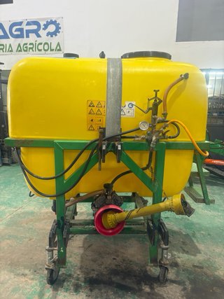 Depósito 1000L con Carro y Manguera