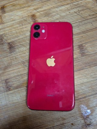 iPhone 11 Rojo