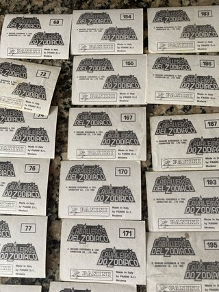 75 cromos de Caballeros del Zodiaco de Pannini