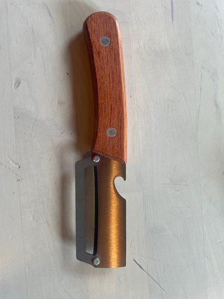 Pelador de cocina madera y metal