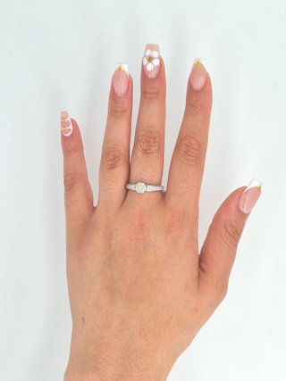 049-01-00227 Anillo Oro Blanco 18K Diamantes