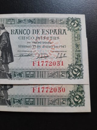 BILLETES DE 5 PESETAS DE 1945 PAREJA CORRELATIVA