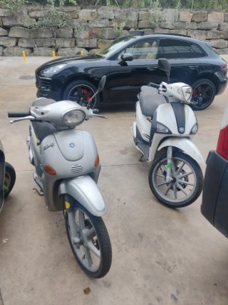 Moto Scooter Blanca Para piezas