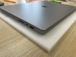 MacBook Pro 16” M1Pro 16GB 512SSD Gris Batería 89%