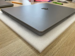 MacBook Pro 16” M1Pro 16GB 512SSD Gris Batería 89%