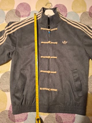 Chaqueta Adidas Edición China Gris