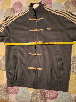 Chaqueta Adidas Edición China Gris