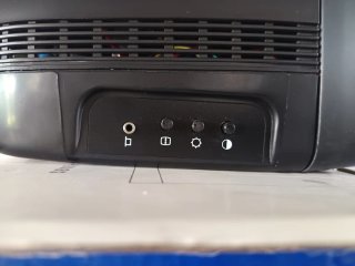Televisor portátil B/N Orchid con Radio AM/FM