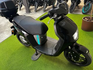 Yamaha Neo's Dual Battery