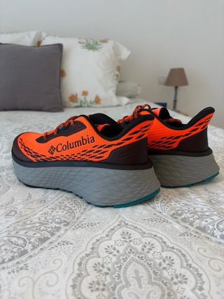 Zapatillas trail Columbia nuevas talla 42