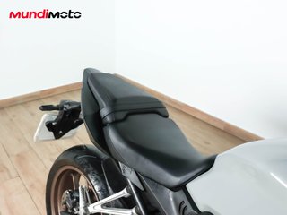 HONDA CB 650 R E-CLUTCH