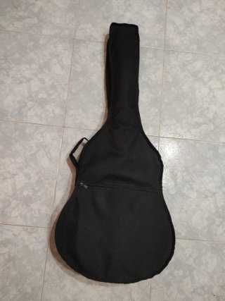 Guitarra Española Sonora con Funda