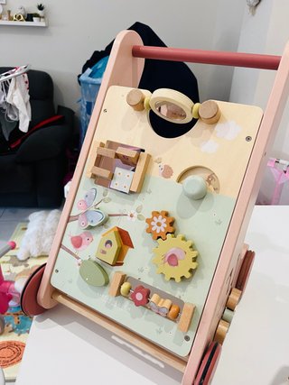 Andador de madera para bebé Little Dutch