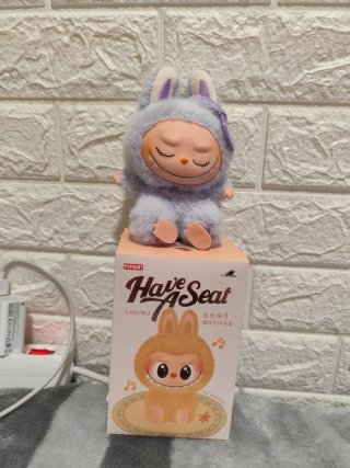 Labubu Morado Peluche Popmart