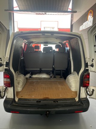Volkswagen Transporter T5 2006