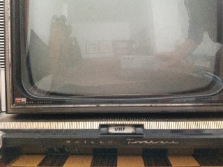 Televisor Antiguo Negro/Plateado