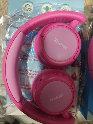 Cascos iClever azules y blancos