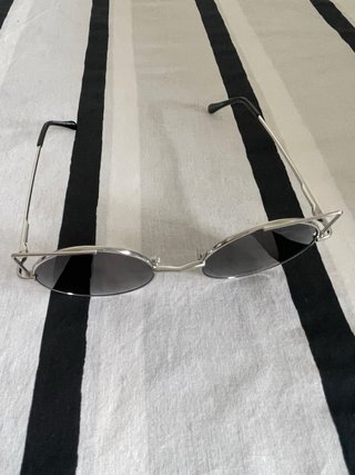 Gafas de sol redondas plateadas