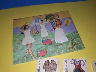 Chicle Niña Fleer Álbum Trajes Mundiales