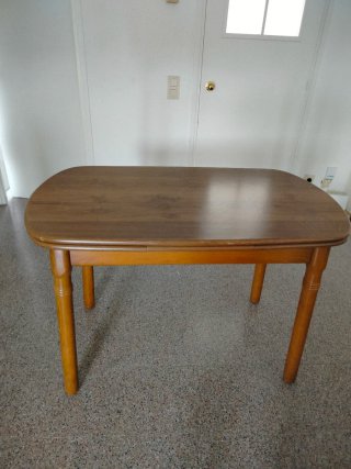 Mesa de comedor extensible de madera