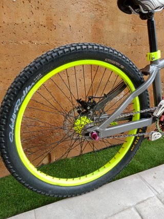 Bici BMX 24"