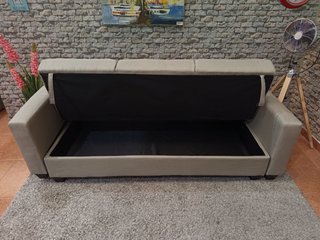 Sofá Cama Beige con Arcón