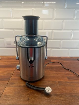 Licuadora Ufesa Deluxe Frío