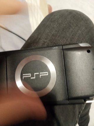 Consola Sony PSP Negra + Juego Los Simpson