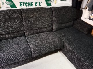 Sofá Chetlon 2 plazas y mueble TV