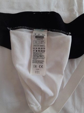 Protector testicular deportivo