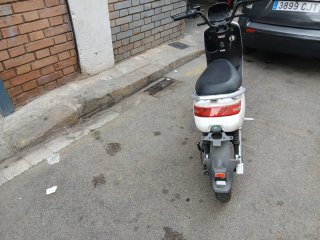 Bensom Scooter Eléctrica Blanca Nueva