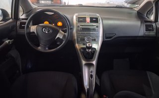 Toyota Auris 2009