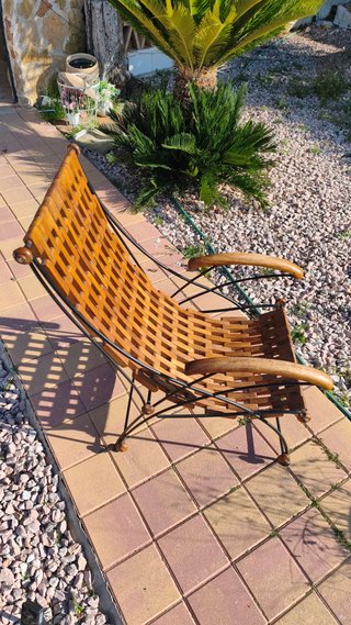 Silla mecedora vintage madera y metal