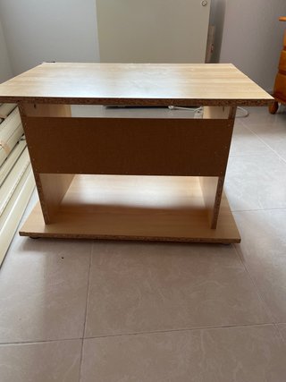 Mesita auxiliar de madera