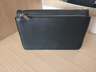 Bolso de hombro negro Zara