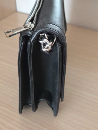 Bolso de hombro negro Zara