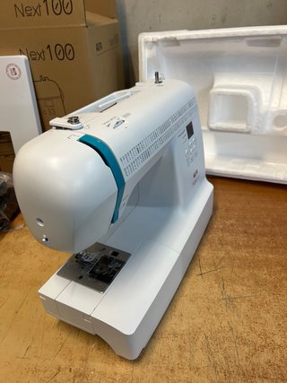 Máquina de coser Alfa Next 100