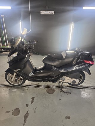 Piaggio X8 Negro Maxi Scooter