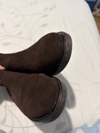 Botines de ante marrones
