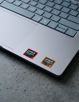 HP OmniBook X Plataforma AMD Ryzen