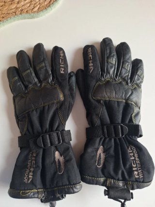Guantes de moto Revit, Quarter Mile y Richa