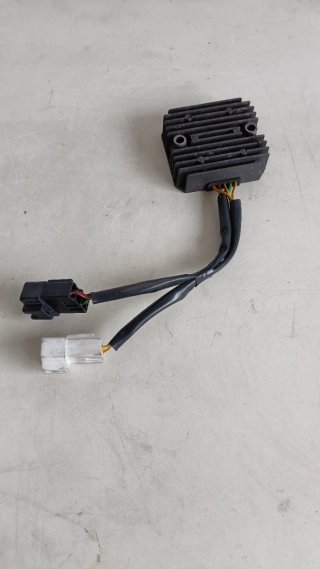 Regulador original Corriente Honda S-Wing 125