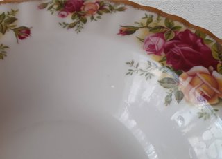 Plato 20cm para sopa Royal Albert Old Country Rose