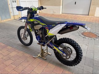 Sherco SEF 300 4t Enduro Moto